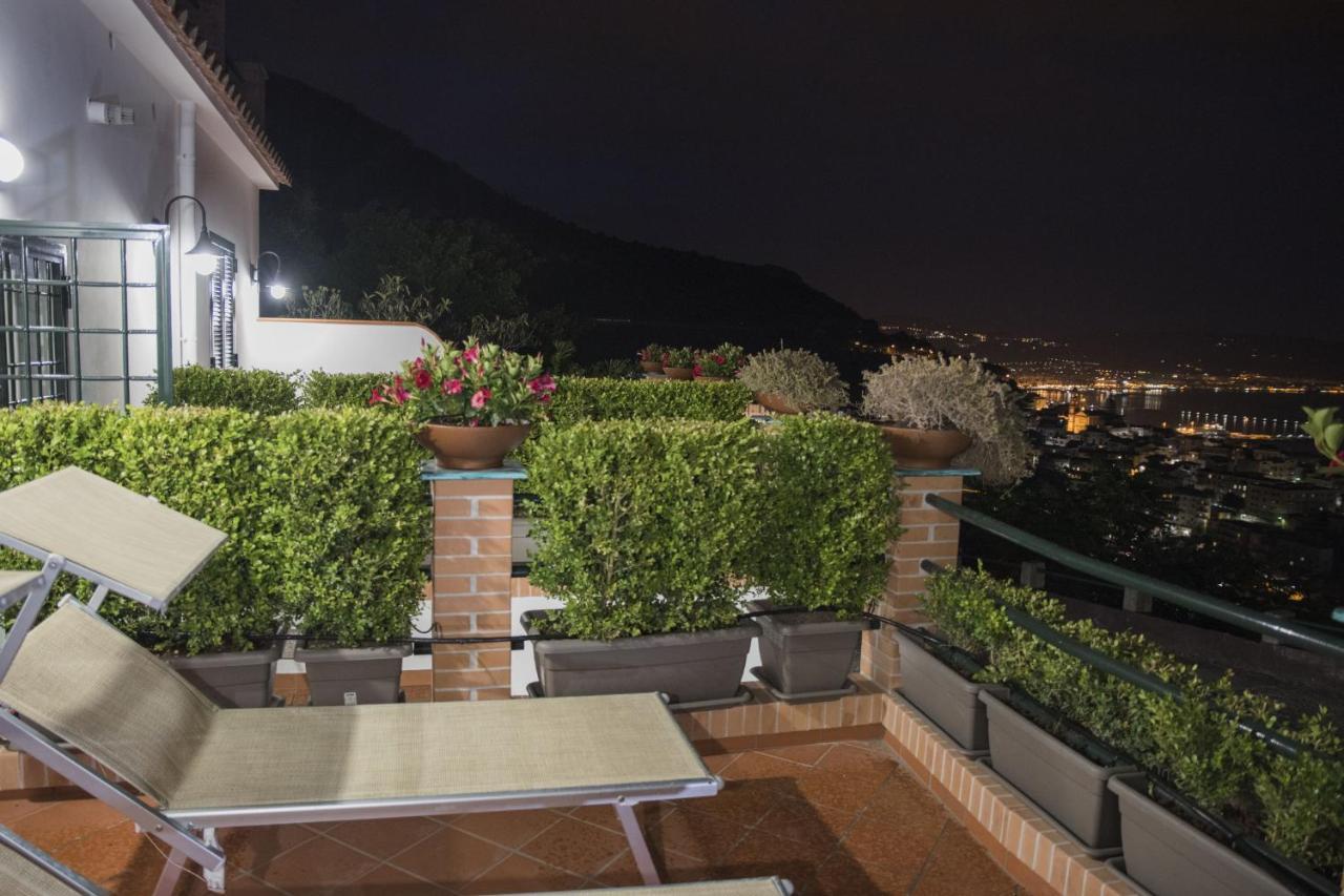 לינה וארוחת בוקר Vietri L'Incanto Amalfi Coast מראה חיצוני תמונה